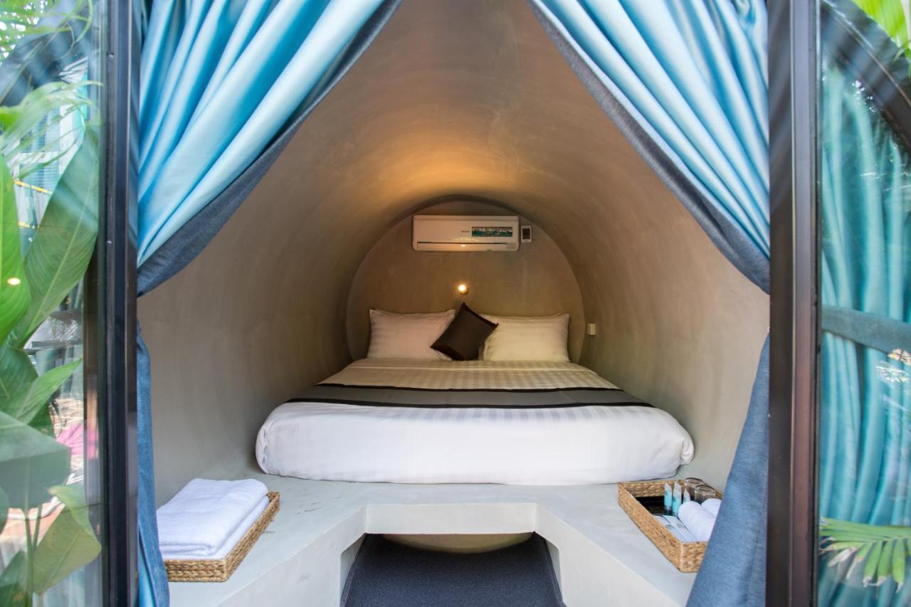 White Rabbit Hostelシェムリアップ エクステリア 写真